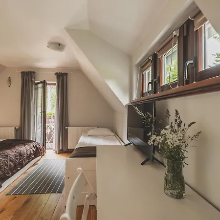 Frühstückspension Weranda Z Widokiem Na Karkonosze Schreiberhau