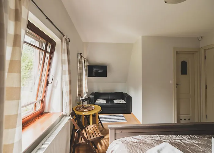 Weranda Z Widokiem Na Karkonosze 3* شكلارسكا بوريبا