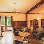 Weranda Bed & Breakfast 3*