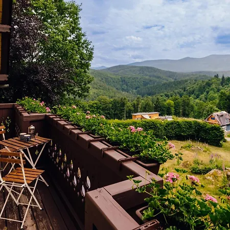 Weranda Z Widokiem Na Karkonosze شكلارسكا بوريبا