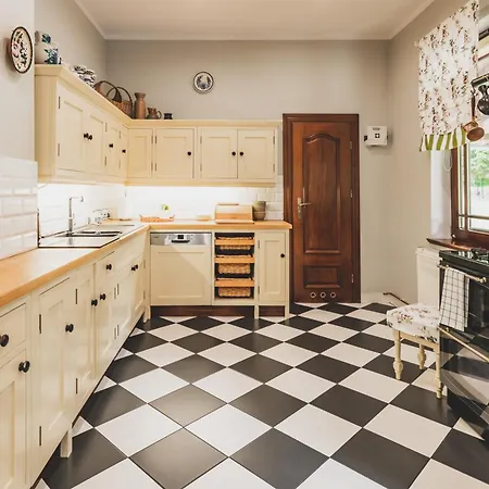 Weranda Z Widokiem Na Karkonosze Bed & Breakfast