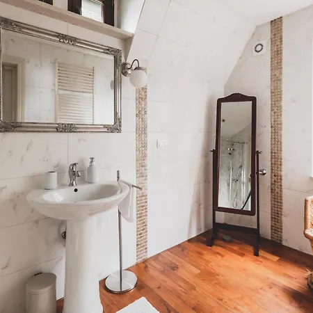 فندق مبيت وإفطار Weranda Z Widokiem Na Karkonosze 3*